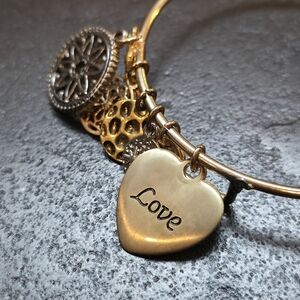 Love This Life Gold-Tone Expandable Charm Bangle Bracelet – "Life is Short" Meda